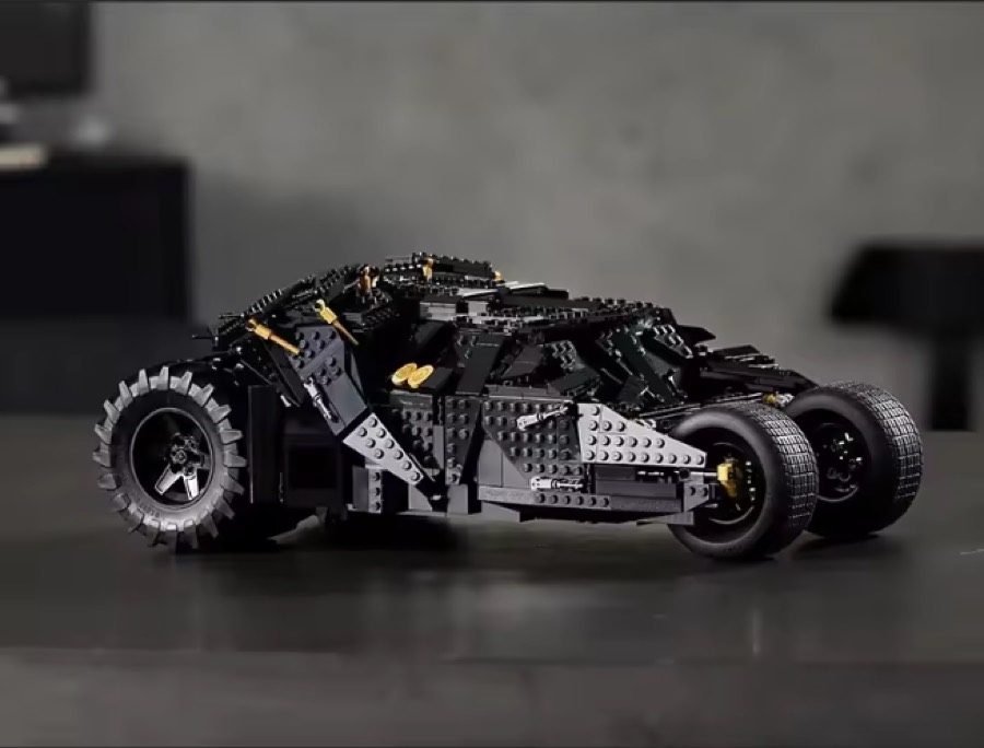Бетмобіль Tumbler — броньований звір Готема — фото 2