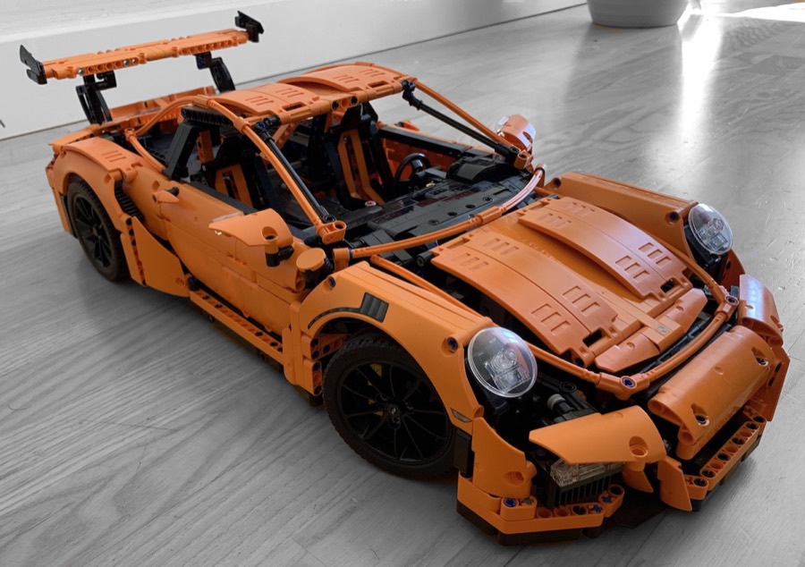 Суперкар GT3 RS — помаранчевий трековий боєць — фото 5