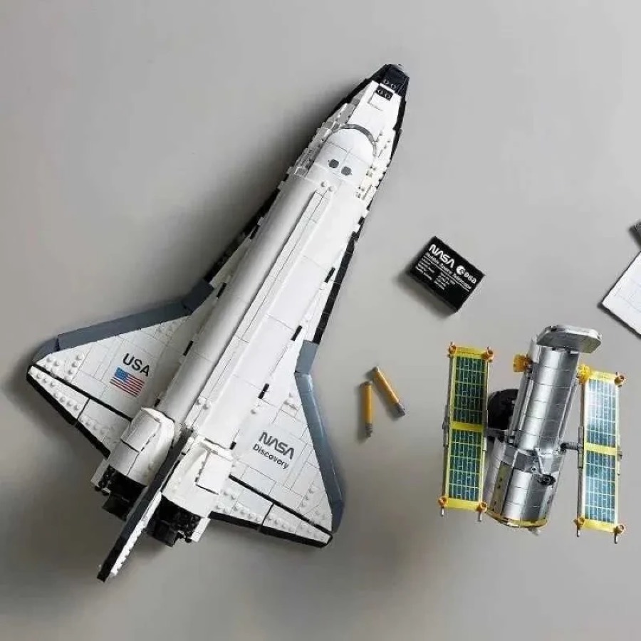 NASA Space Shuttle Discovery — космічний шатл — фото 2